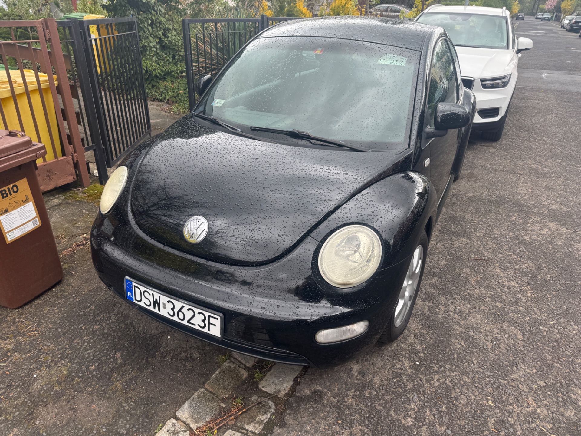Maska czarna do VW New Beetle 1999